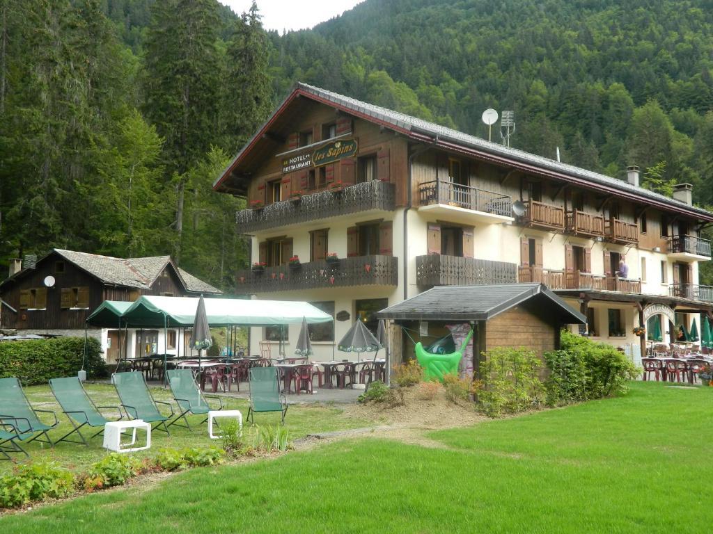 Logis Hotel Les Sapins Montriond Extérieur photo