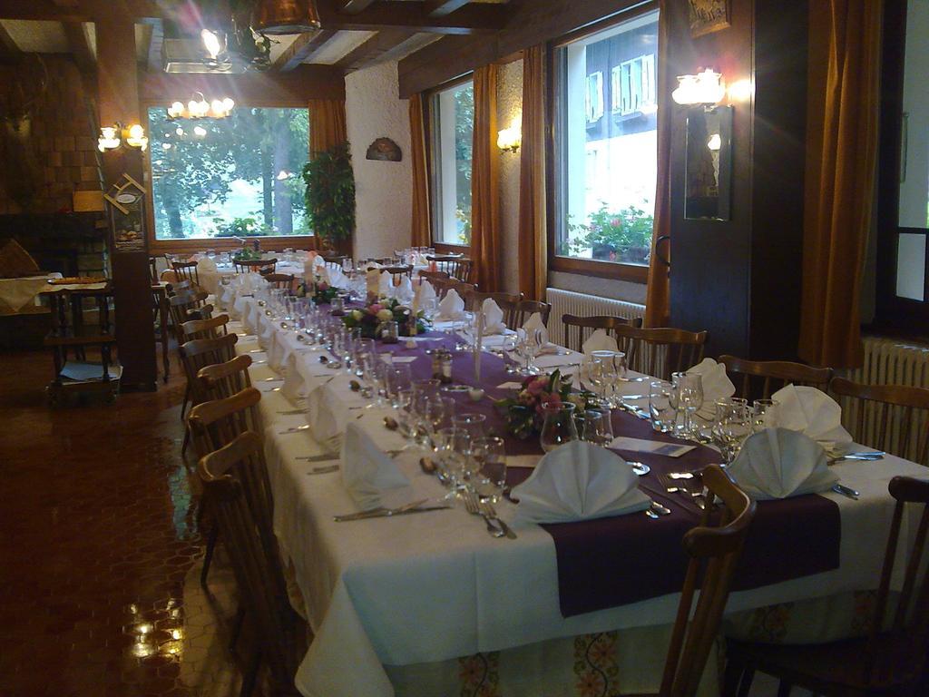 Logis Hotel Les Sapins Montriond Extérieur photo