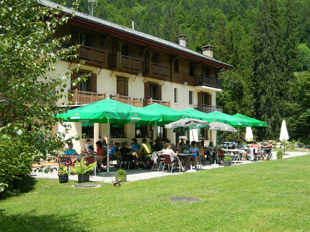 Logis Hotel Les Sapins Montriond Extérieur photo
